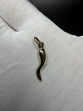 1" 14K Yellow Gold Italian Horn 3.5mm Bail 0.64g
