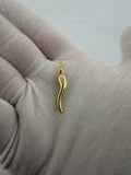 1" 14K Yellow Gold Italian Horn 3.5mm Bail .8g