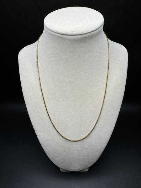 18” 18k Yellow Gold Box chain with 14k Clasp 1.3mm 5.0g