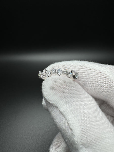 Size 8 Silver 1/2ctw Lab Diamond Prong Set Alternating Diamond Fashion Ring 1.8g