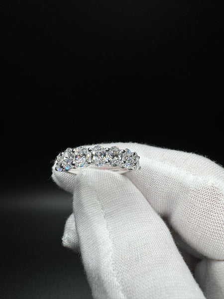 Size 7 Silver 2.25ctw 7 Stone Oval Lab Diamond Ring 2.6g