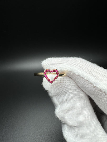Size 7 14k Yellow Gold Natural Ruby Heart Outline Ring 1.5g