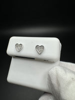 10k White Gold Heart Shape 1/10ctw Natural Diamond Cluster Studs 1.0g