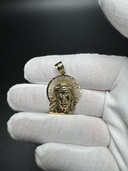 1.5” 14k Yellow Gold Jesus Pendant 5.2mm Bai 3.6g