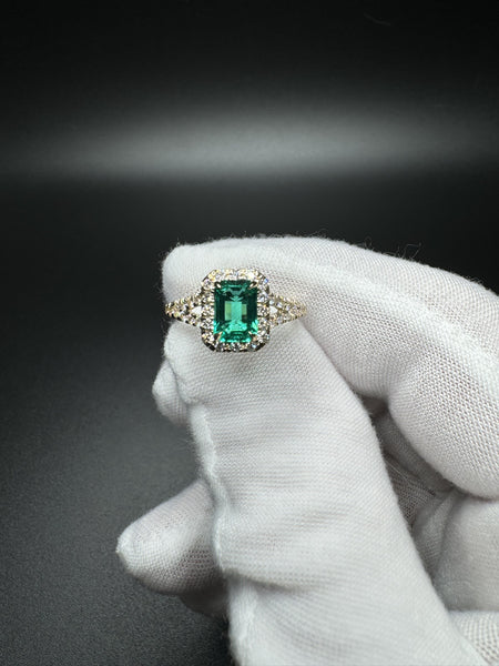 Size 7 14k Yellow Gold .9ct Lab Emerald Ring with .5ctw E VVS2 Lab Diamonds EGL Certified 2.6g