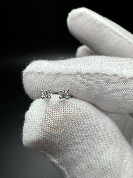 Silver 1/10ctw VS/VVS Lab Diamond Studs with Screw Backs .5g $50