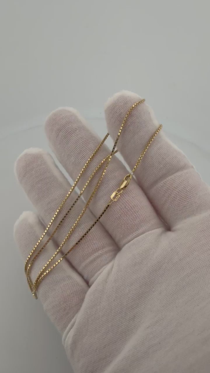 18" 14K Yellow Gold Box Chain 1mm 3.9g